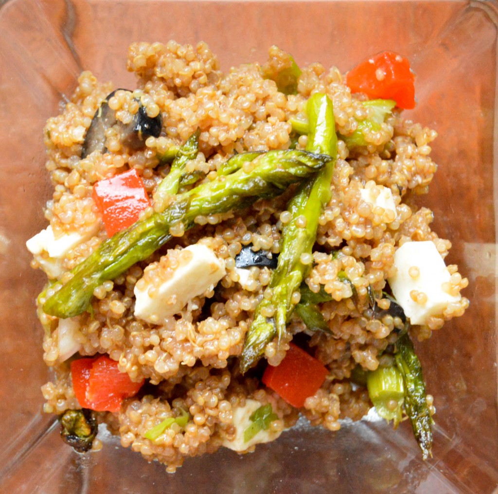 Greek Quinoa Salad - The Petit Gourmet