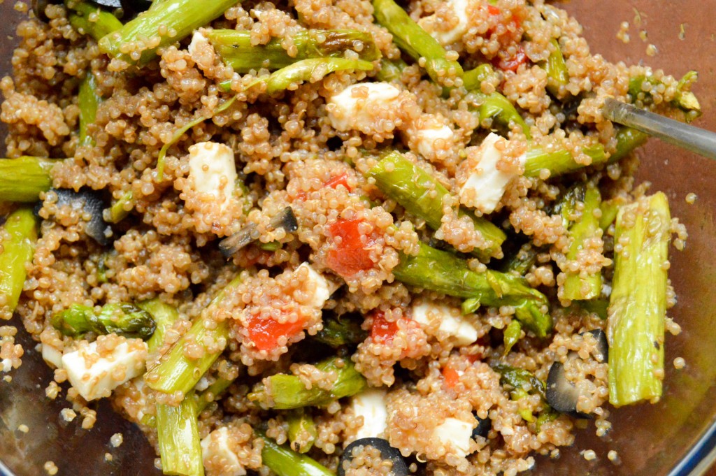 Greek Quinoa Salad - The Petit Gourmet