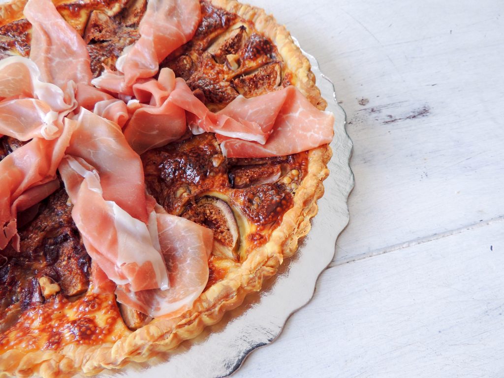 How to enjoy figs? How about pairing figs and ham in a tart!